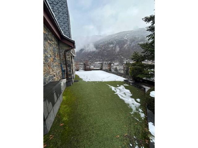 Casa-chalet en Alquiler en Encamp pueblo