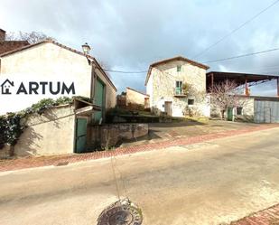 Vista exterior de Casa o xalet en venda en Laguardia amb Calefacció, Jardí privat i Terrassa