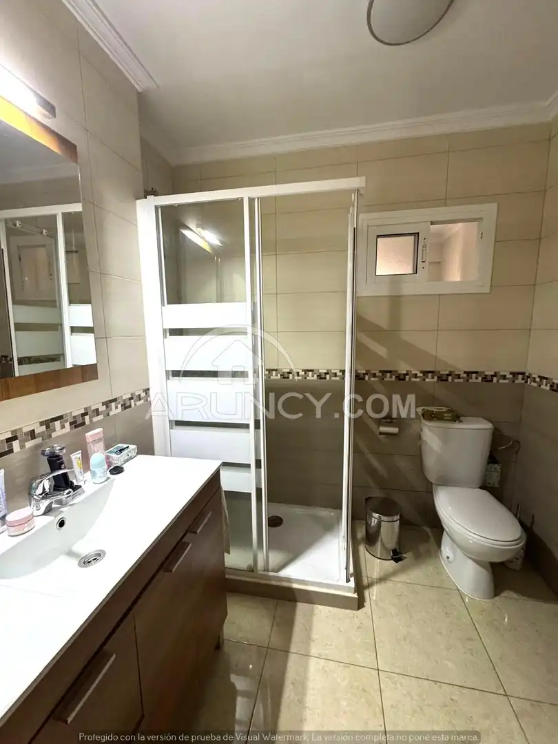 Baño de Piso de alquiler en Alcalá de Guadaira con Aire acondicionado, Terraza y Amueblado
