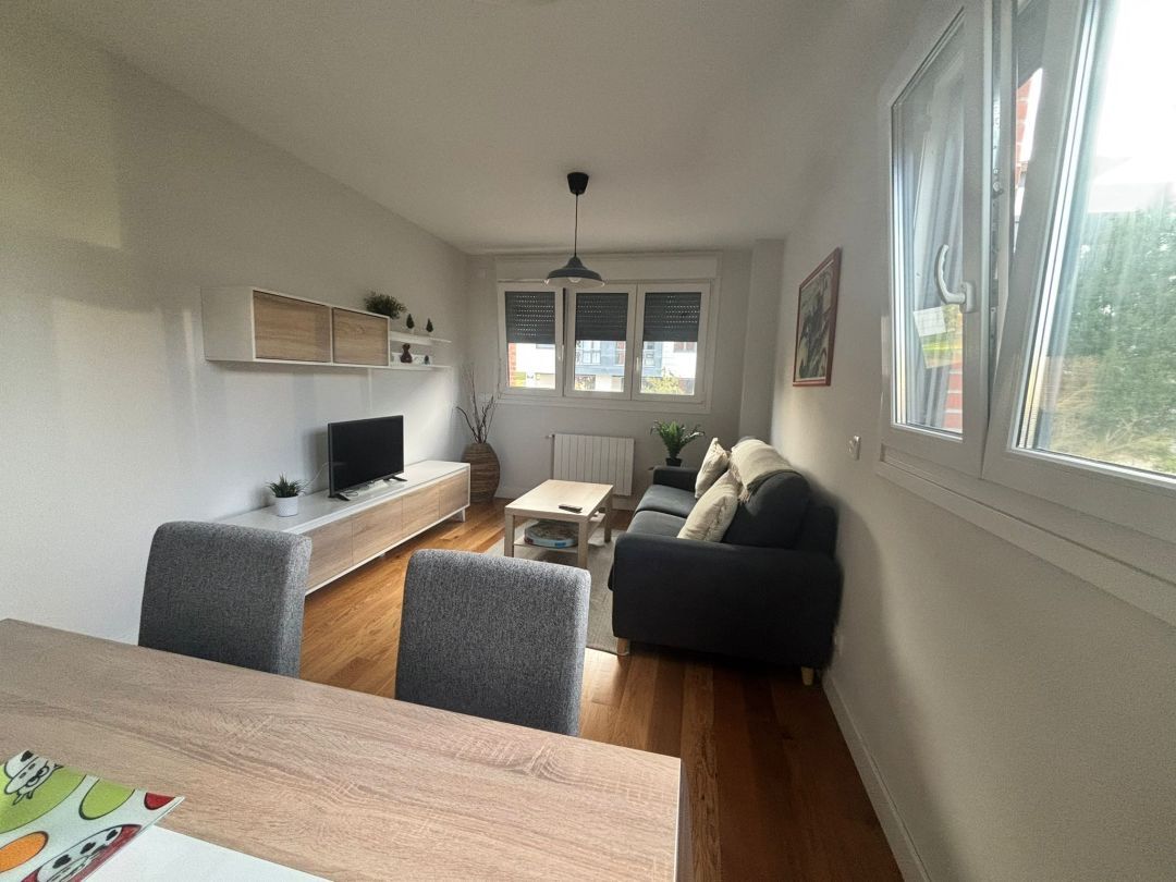 Living room of Flat to rent in Urduliz  with Heating, Terrace and Storage room