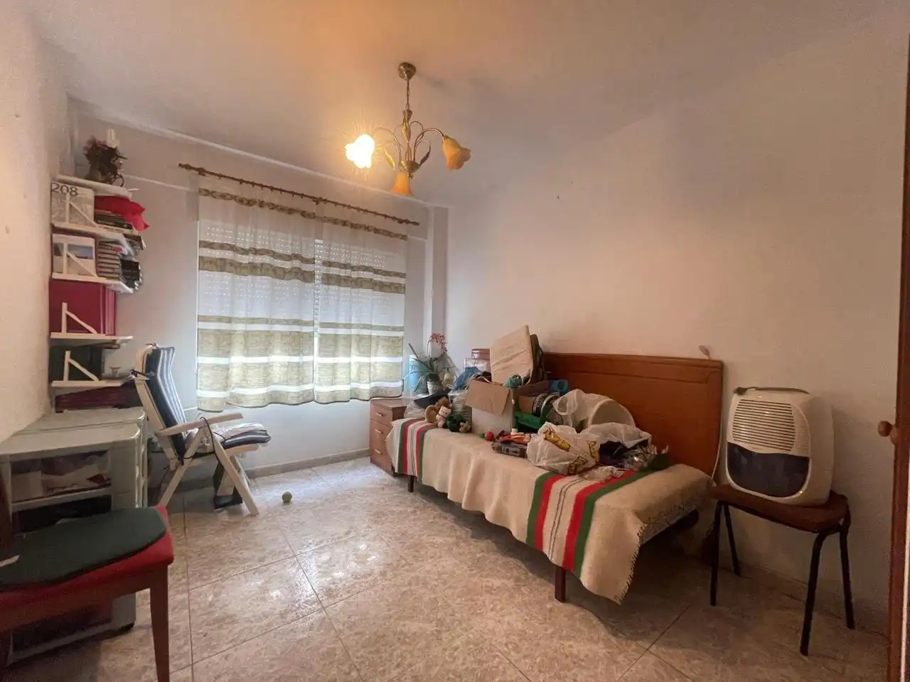 Schlafzimmer von Erdgeschoss zum Verkauf in A Coruña Capital  mit Abstellraum
