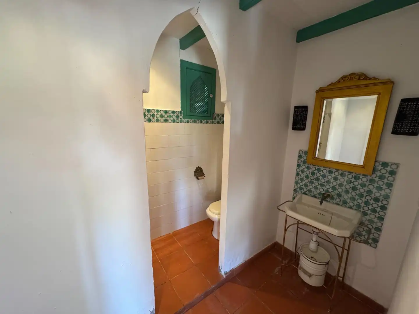 Baño de Casa o chalet en venta en Dos Hermanas con Aire acondicionado, Jardín privado y Trastero