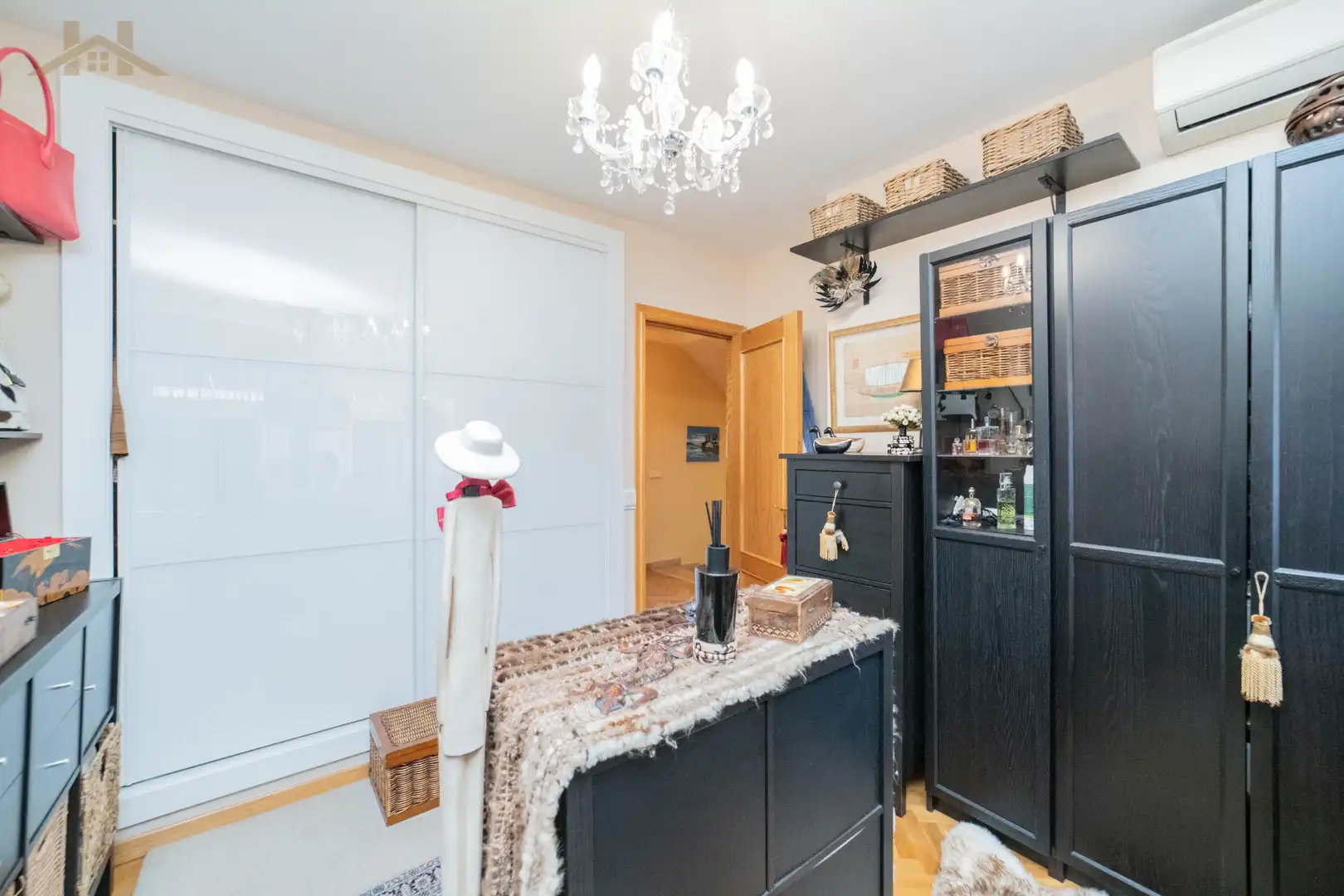 Bedroom of Detached homes for sale in Móstoles  with Air Conditioner, Heating and Private garden