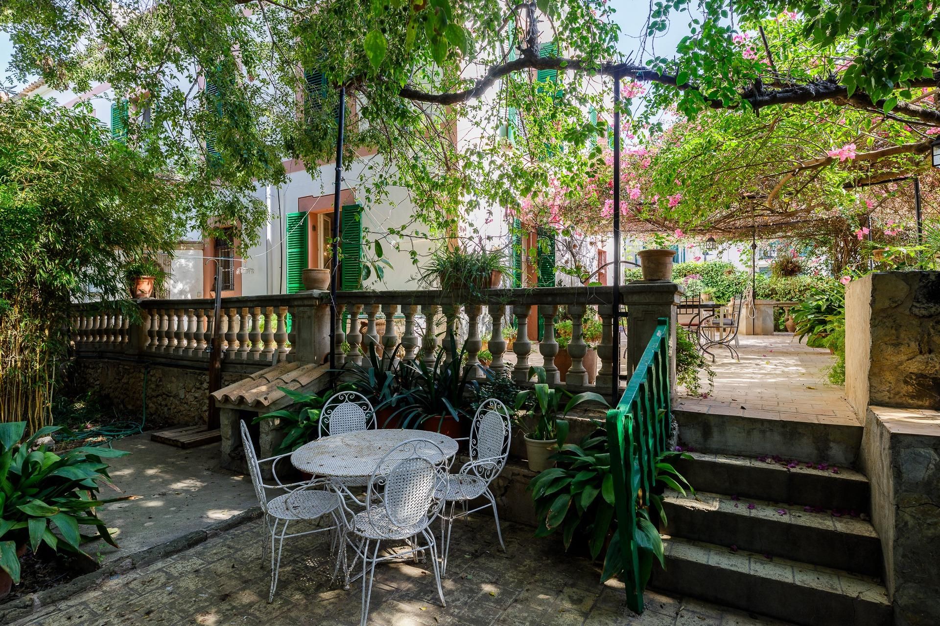 Terrassa de Casa o xalet en venda en  Palma de Mallorca amb Calefacció, Jardí privat i Terrassa