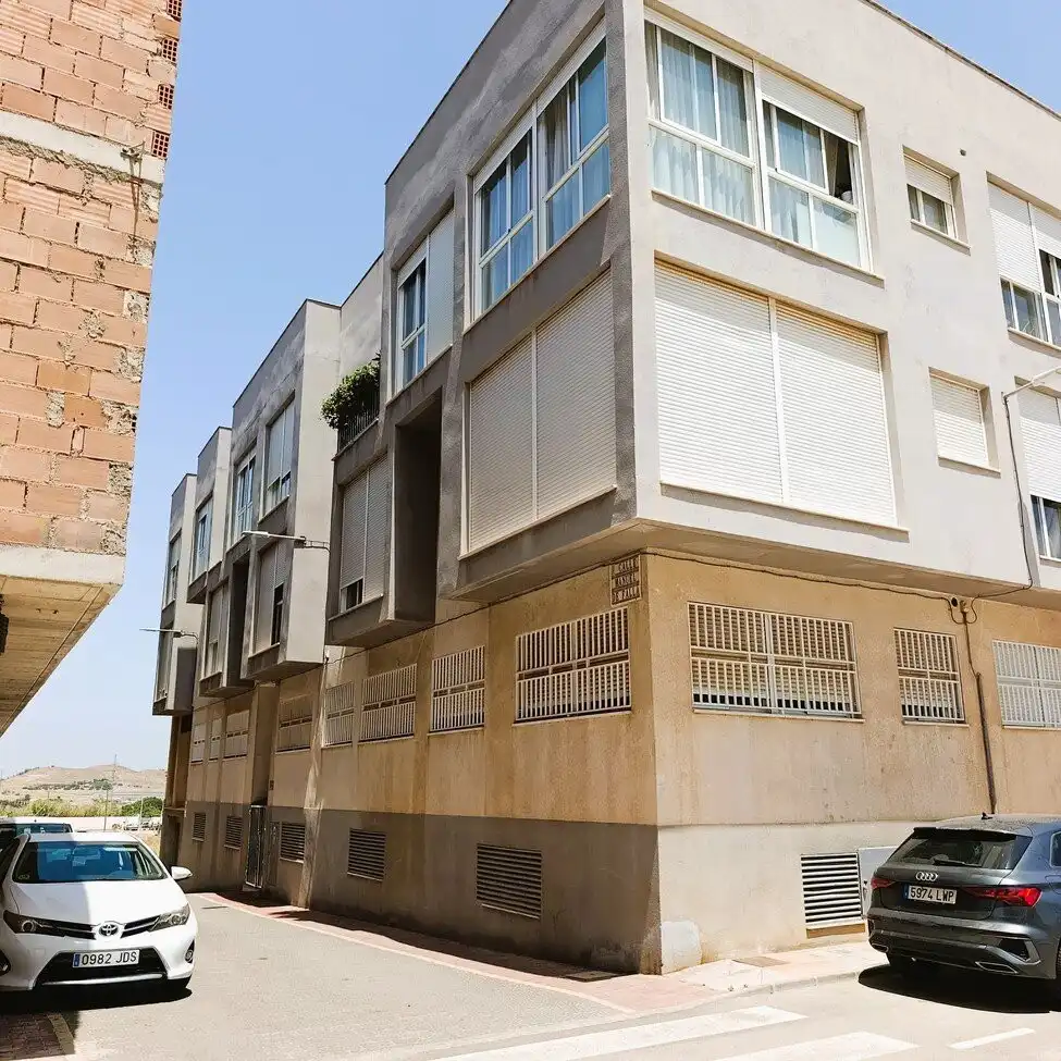 Vista exterior de Apartament en venda en Cartagena amb Calefacció, Jardí privat i Moblat