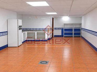 Local comercial en venda a Almendralejo