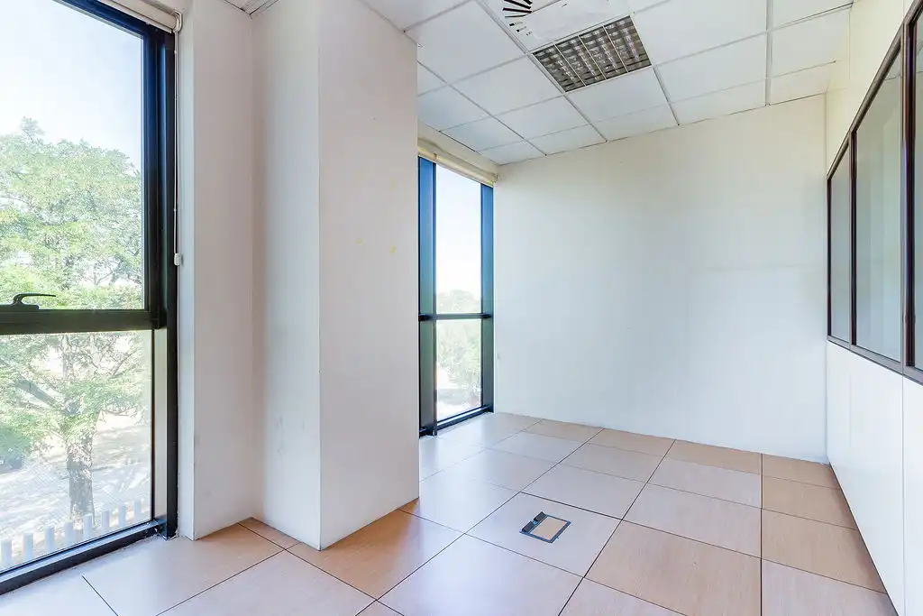 Business premises for sale in Av Vía Láctea, imagen 5