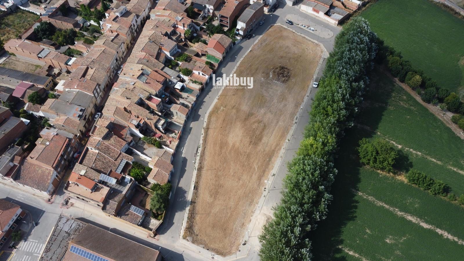 Land for sale in Barbens