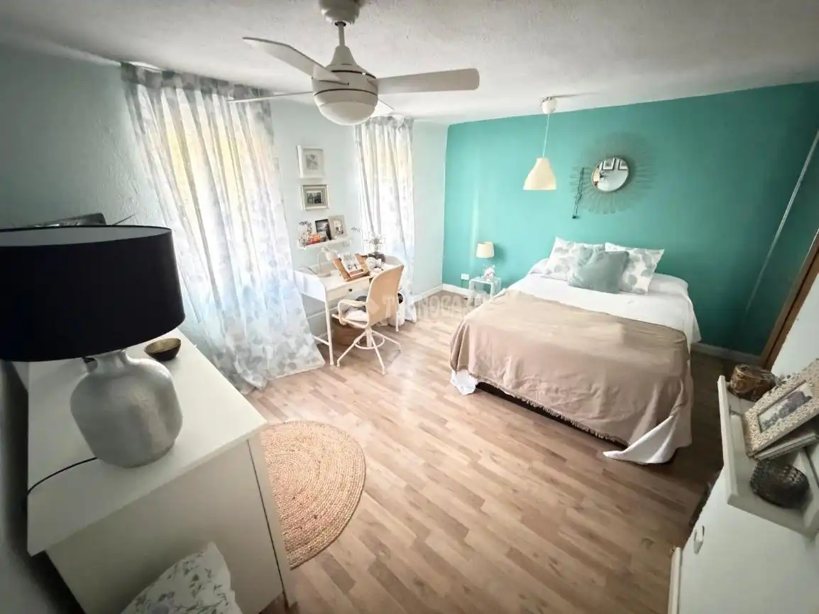 Bedroom of Flat for sale in Madrid  with Air Conditioner and Heating