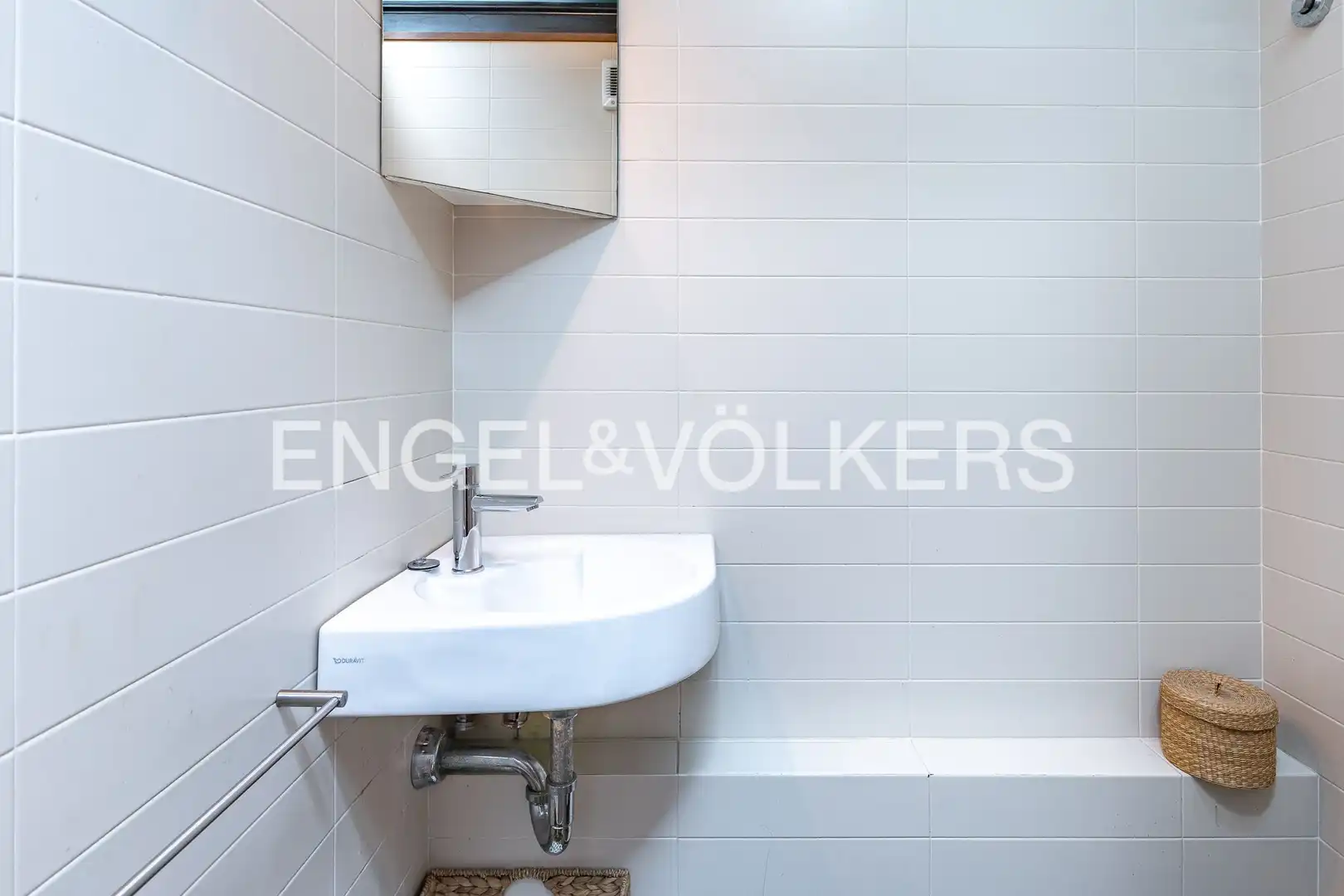 Baño de Casa adosada en venta en Barcelona con Aire acondicionado, Calefacción y Parquet
