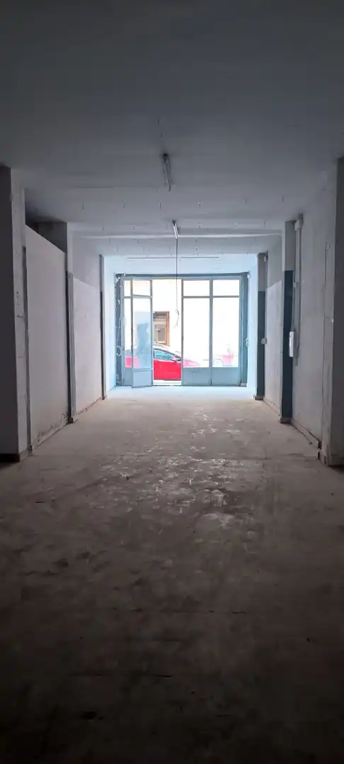 Local comercial de lloguer a Santo Domingo y San Martín, imagen 7