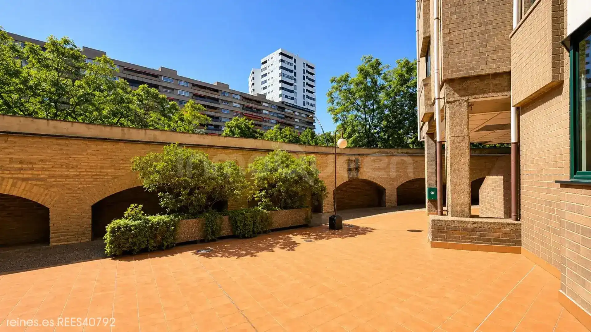 Terrassa de Pis en venda en Zaragoza amb Calefacció i Moblat