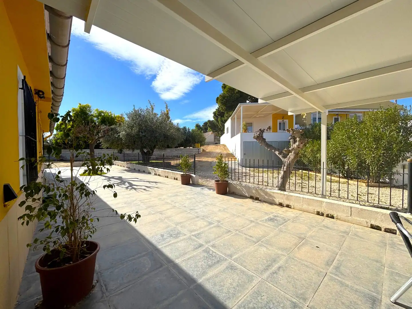 Terraza de Casa o chalet en venta en Alicante / Alacant con Aire acondicionado, Jardín privado y Trastero