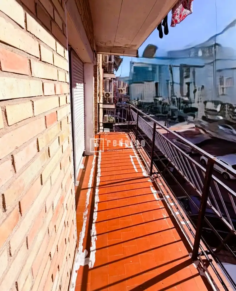 Vista exterior de Piso en venta en Parla con Calefacción, Terraza y Trastero