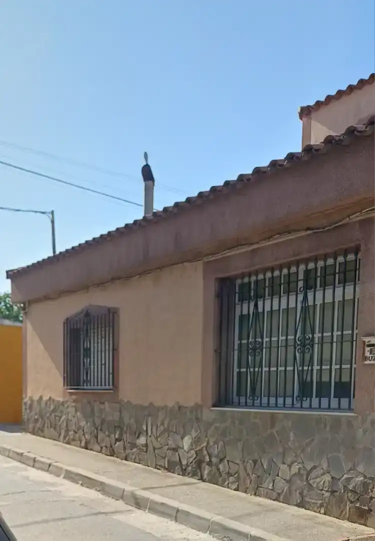 Vista exterior de Casa o chalet en venta en Algeciras con Aire acondicionado