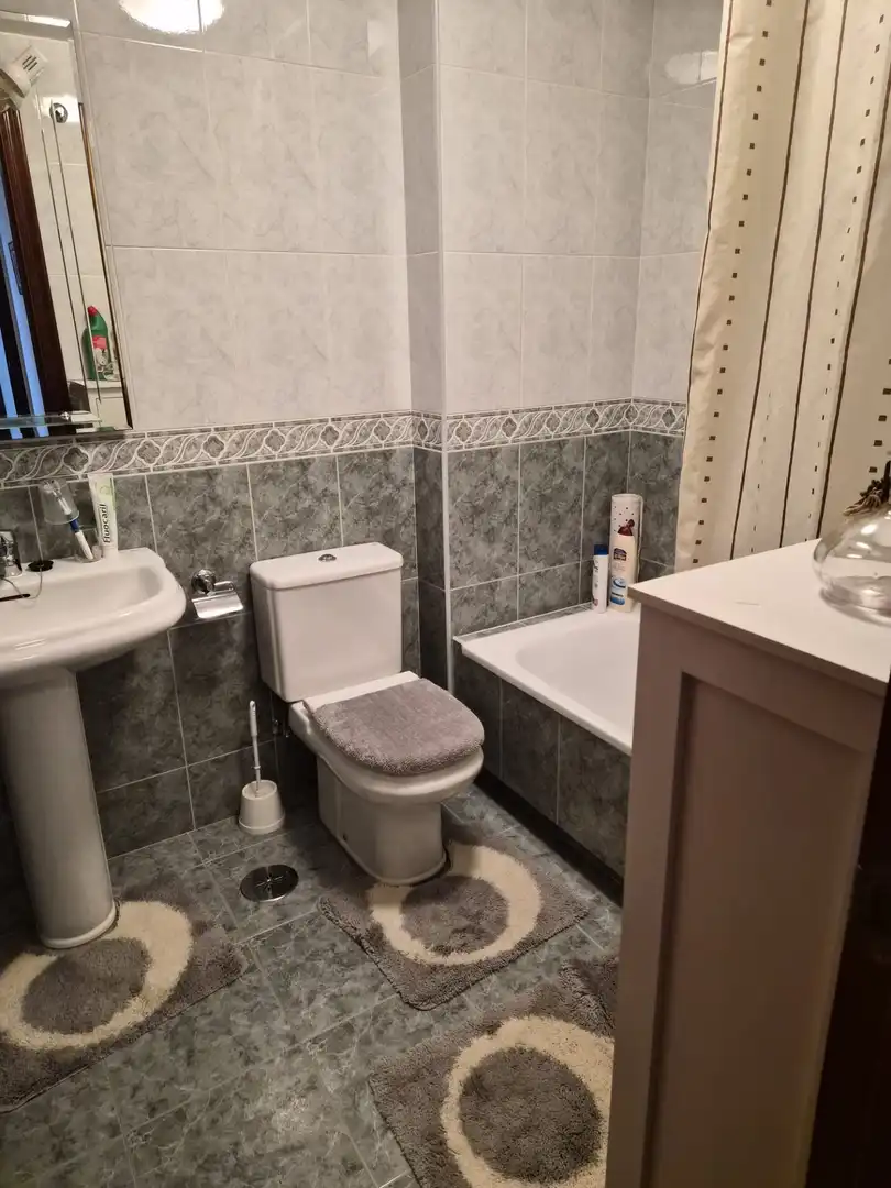 Bathroom of Flat for sale in Brión  with Heating, Private garden and Storage room