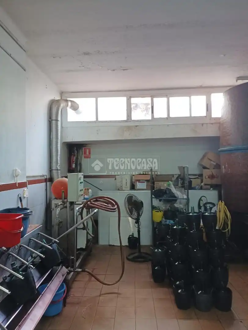 Local en venta en Badalona