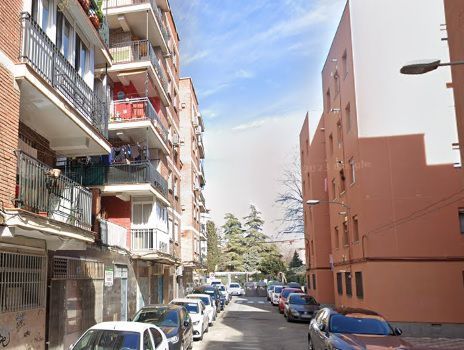 Vista exterior de Local en venda en Alcalá de Henares
