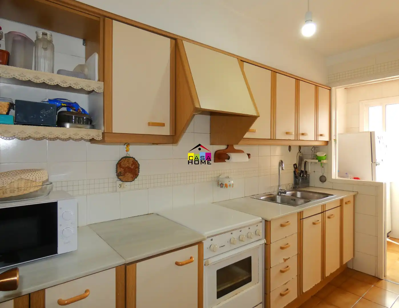 Cuina de Casa adosada en venda en Benicasim / Benicàssim amb Jardí privat, Terrassa i Traster
