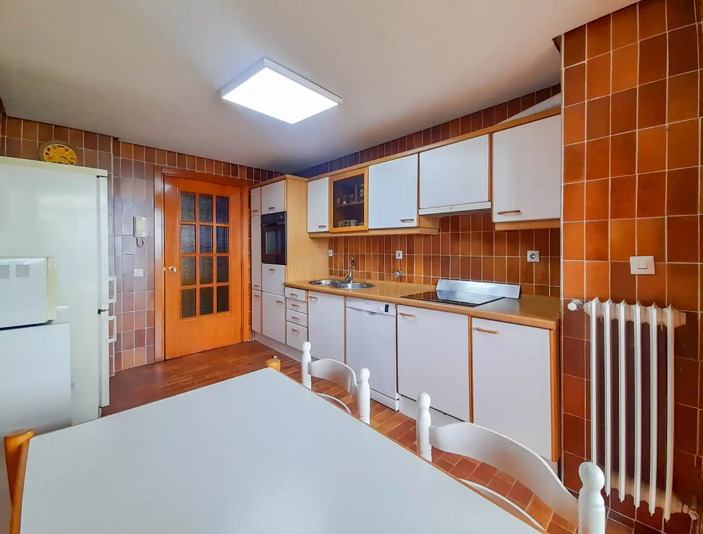 Kitchen of Flat for rent in Madrid  with Heating, Parquet flooring and Terrace