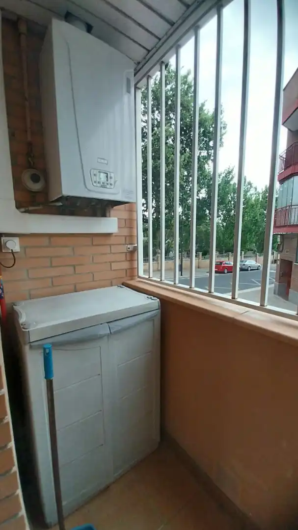 Terrassa de Pis de lloguer en Zaragoza amb Aire condicionat, Calefacció i Traster