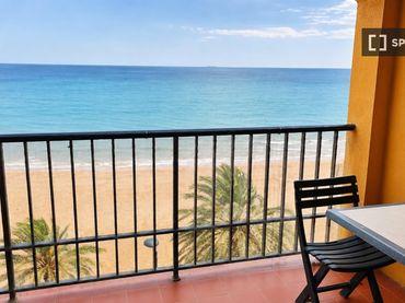 Flat with balcony to rent in Port Saplaya