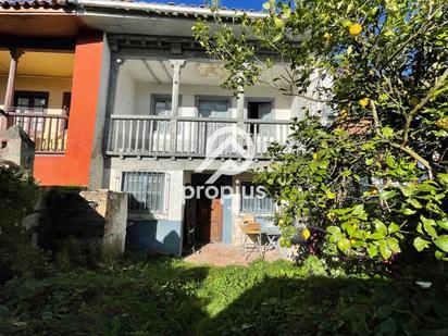 Exterior view of House or chalet for sale in Llanes  with Terrace