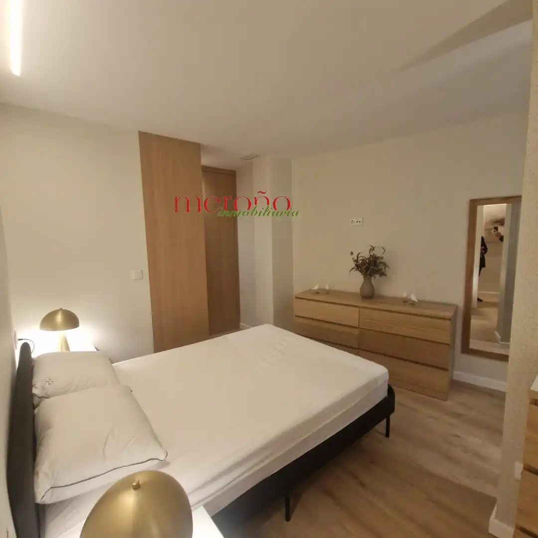 Habitación de Piso de alquiler en Elche / Elx con Aire acondicionado, Calefacción y Amueblado