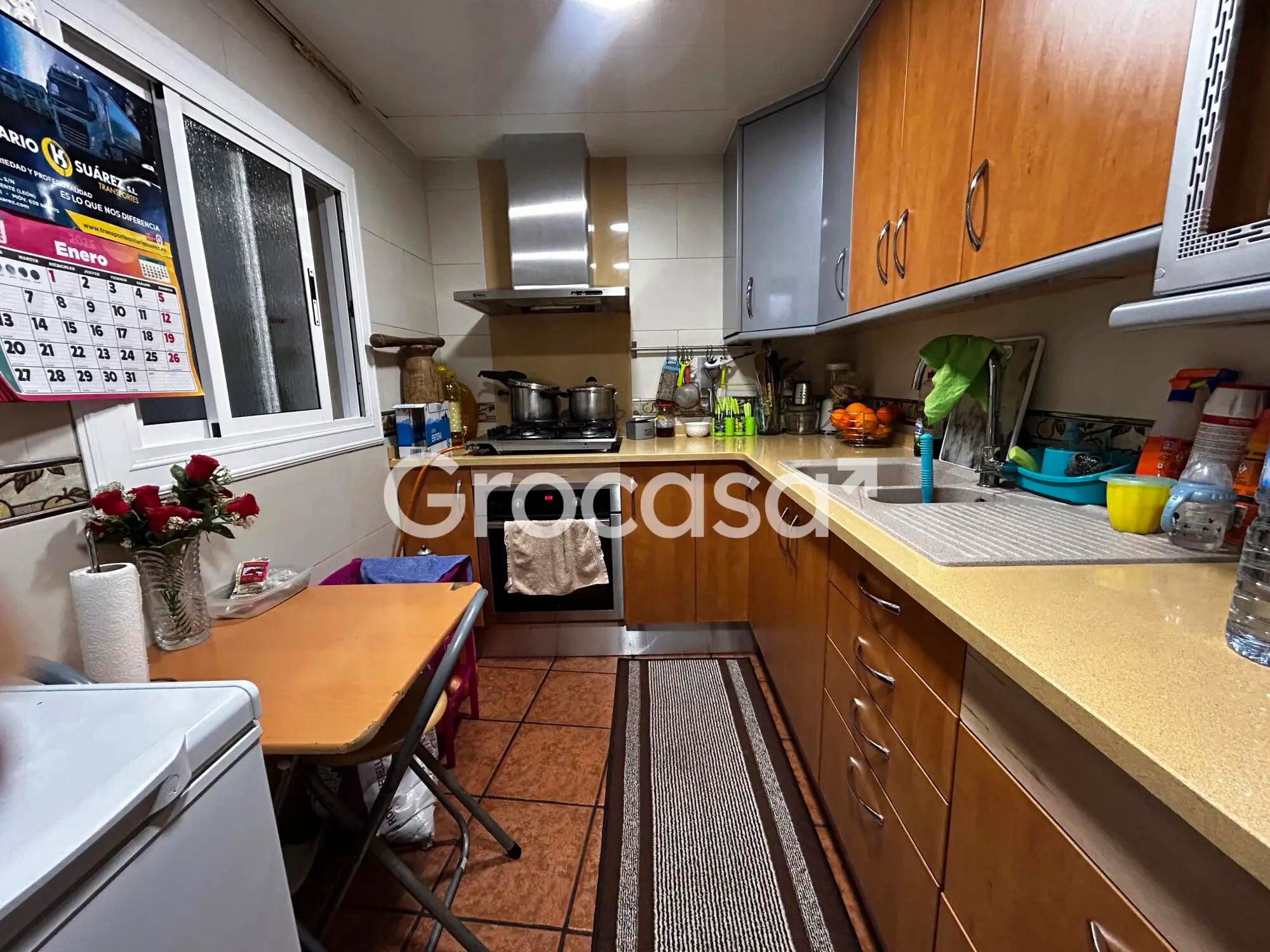 Cuina de Planta baixa en venda en Mataró amb Calefacció, Forn i TV