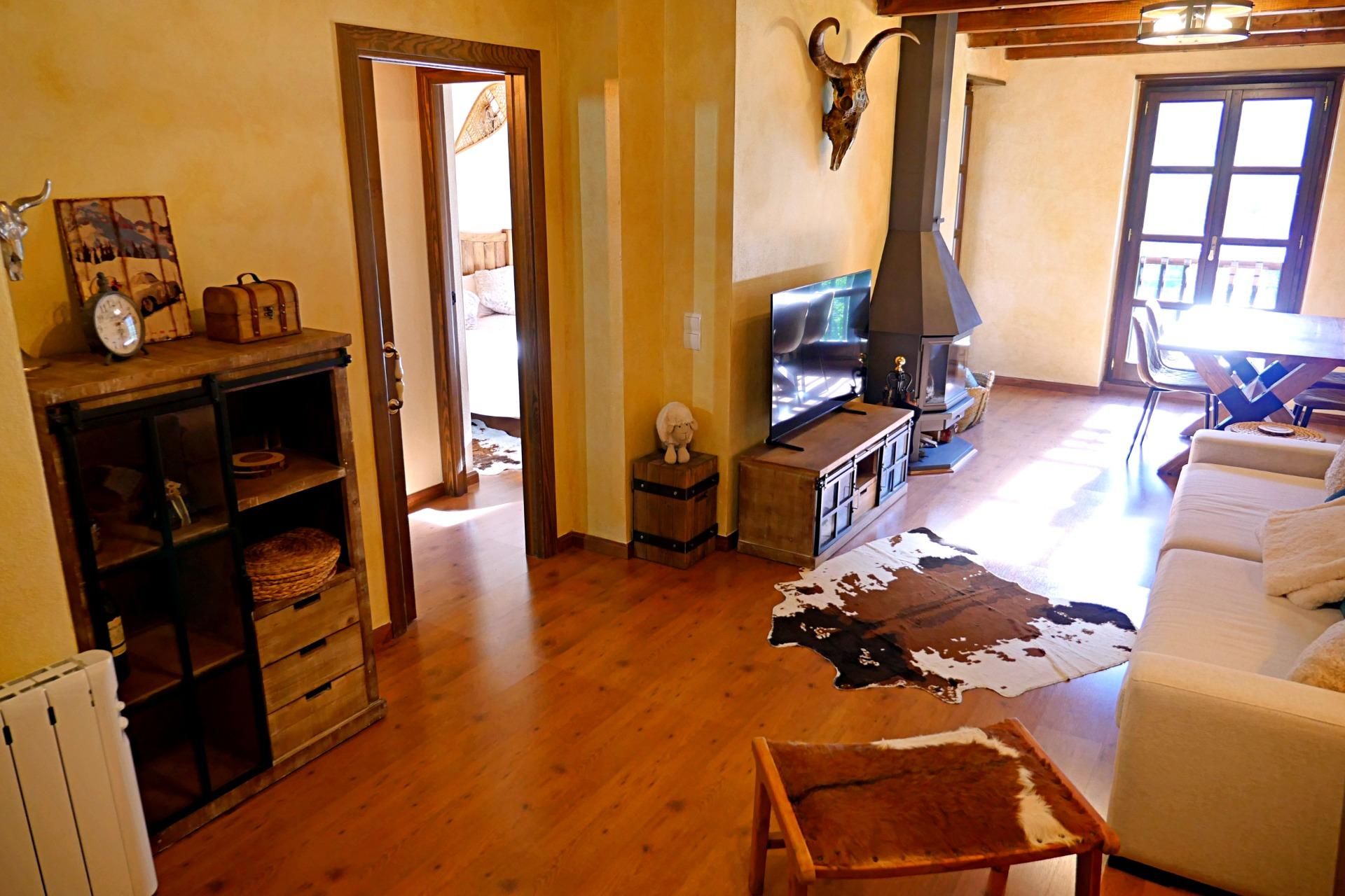 Sala d'estar de Dúplex en venda en La Torre de Cabdella amb Calefacció, Parquet i Traster