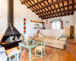 Sala d'estar de Casa o xalet en venda en La Tallada d'Empordà amb Calefacció i Terrassa