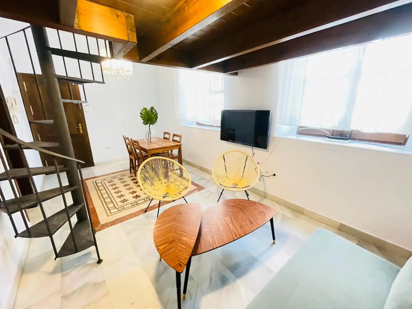 Sala d'estar de Dúplex de lloguer en Málaga amb Aire condicionat, Calefacció i Moblat