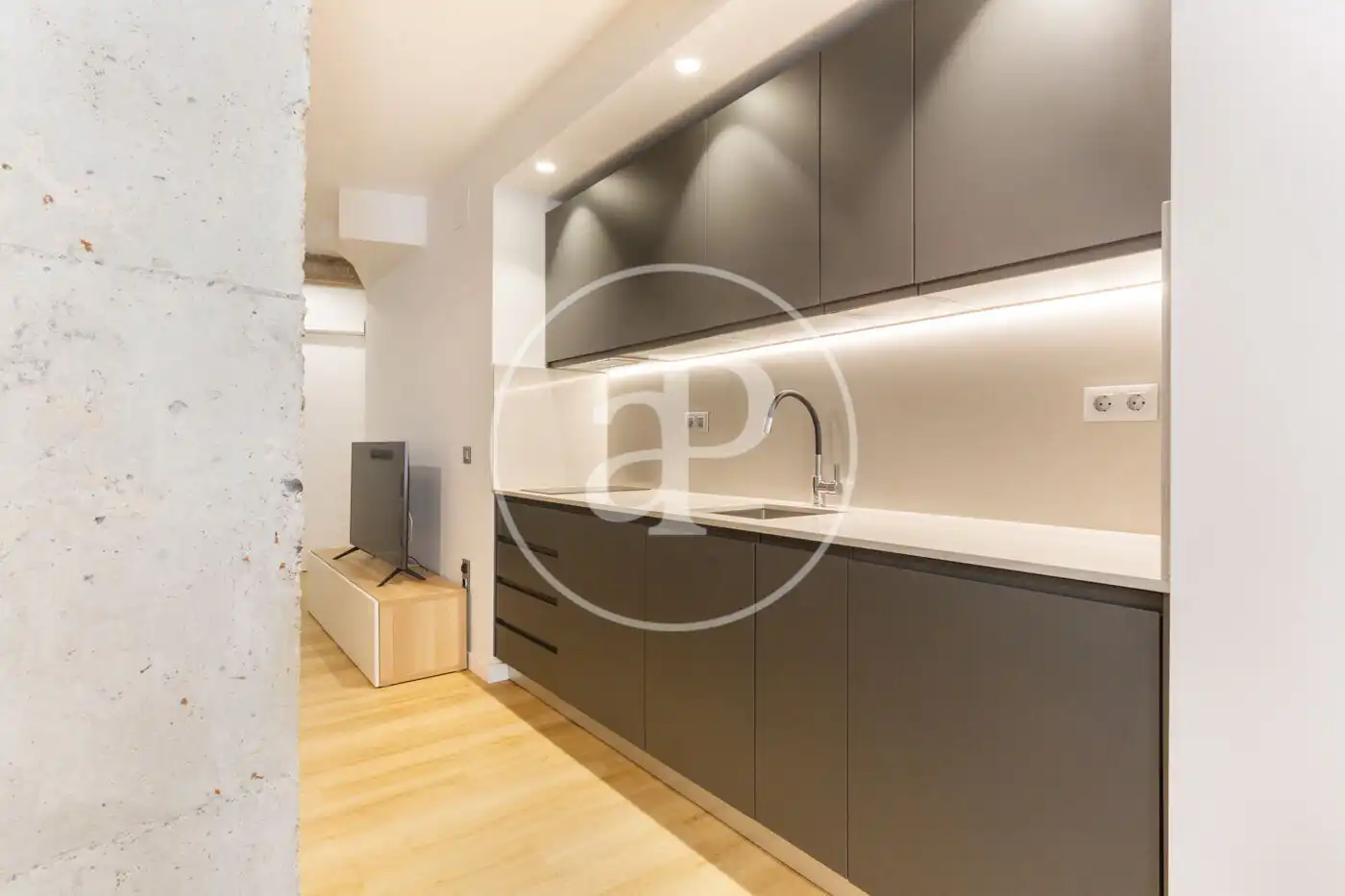 Küche von Loft zur Miete in Valencia mit Klimaanlage, Heizung und Möbliert