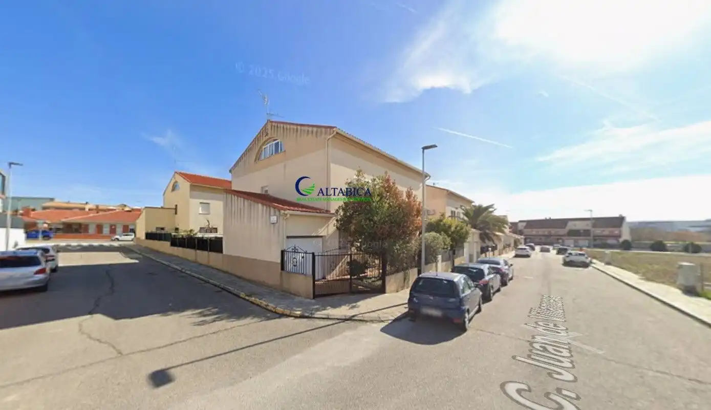Casa en venta en Juan de Villanueva