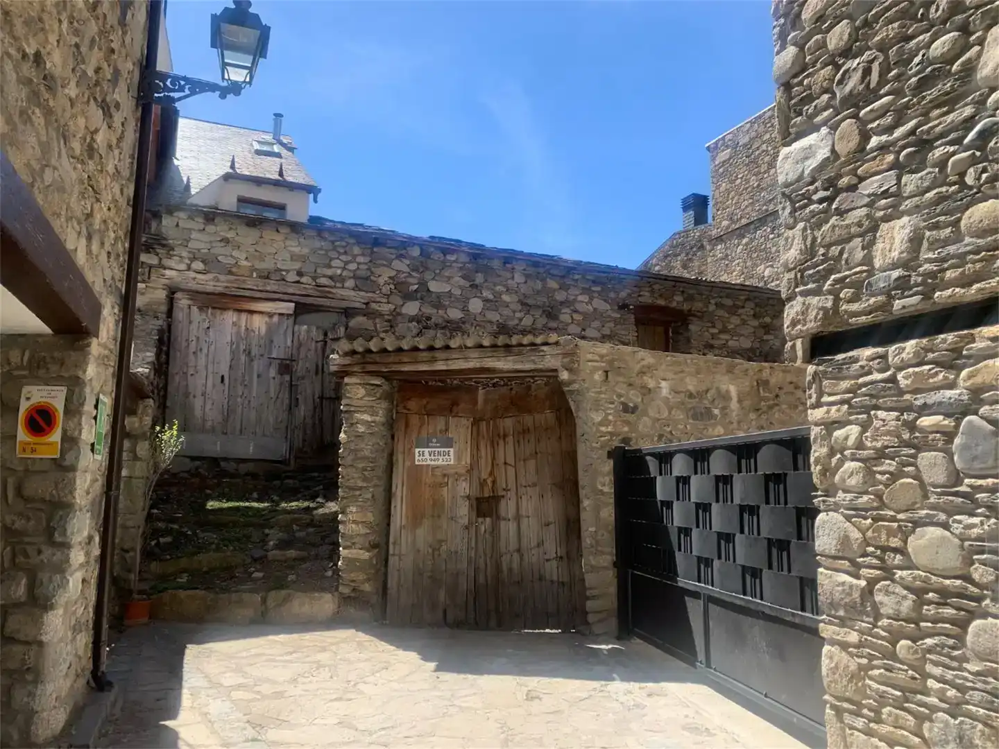 Vista exterior de Casa adosada en venta en Benasque