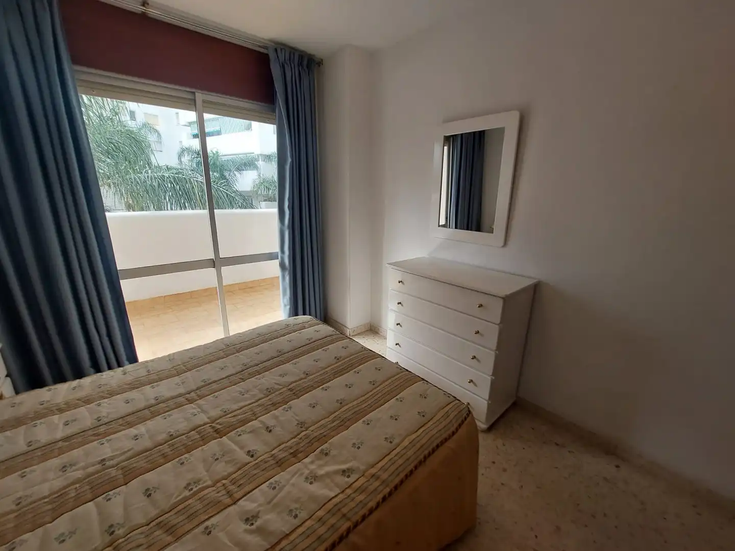Schlafzimmer von Wohnung zum Verkauf in Fuengirola mit Klimaanlage, Möbliert und Waschmaschine
