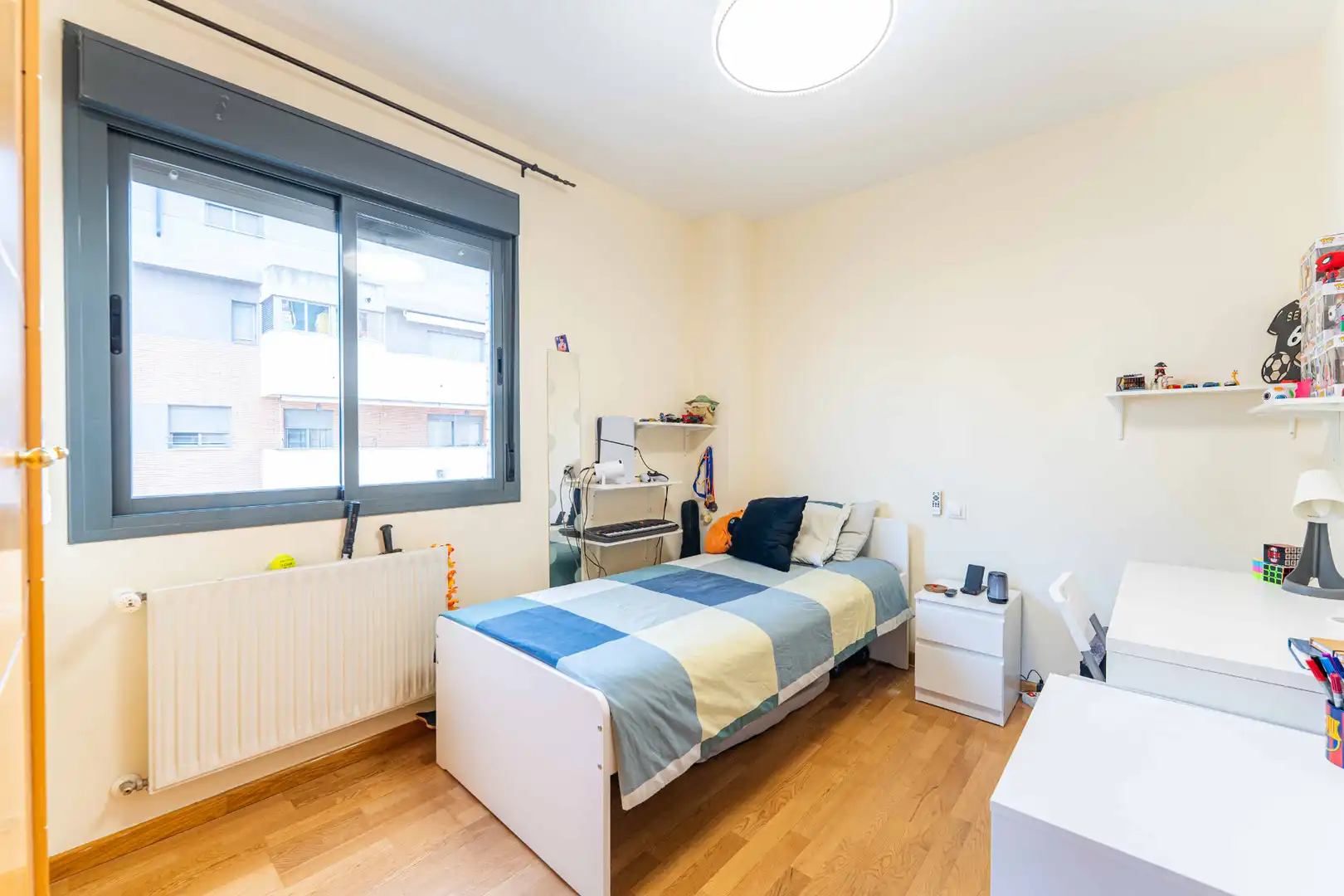 Dormitori de Apartament en venda en Alcorcón amb Aire condicionat, Calefacció i Traster