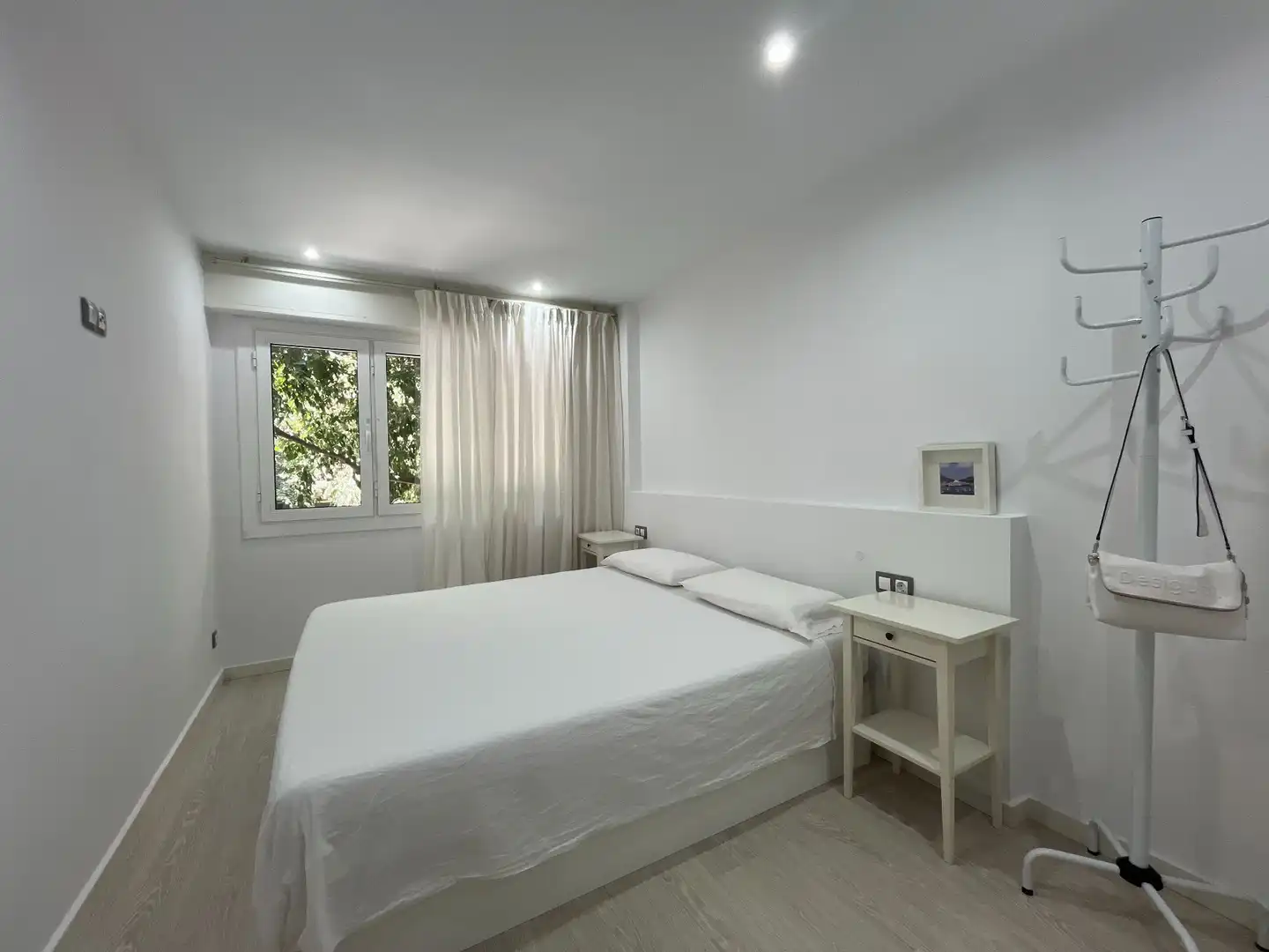 Bedroom of Flat for sale in Barcelona  with Air Conditioner, Heating and Furnished