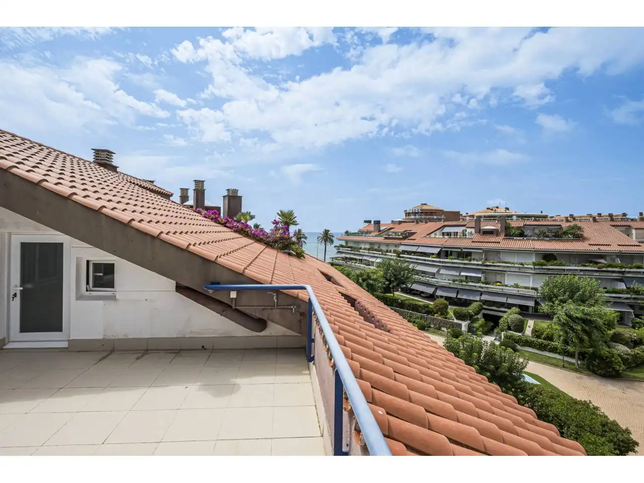 Terrasse von Dachboden zum Verkauf in Sitges mit Klimaanlage, Heizung und Terrasse