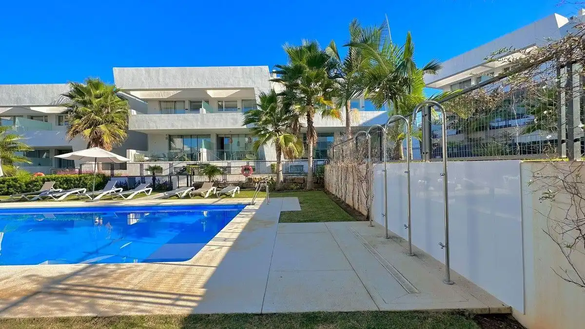 Swimming pool of Detached homes for rent in Marbella  with Air Conditioner, Heating and Terrace