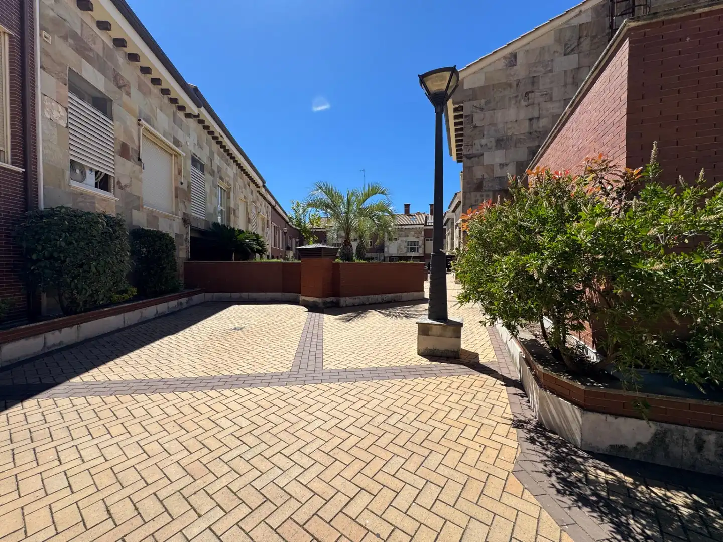 Vista exterior de Dúplex en venda en Candeleda amb Jardí privat, Traster i Piscina