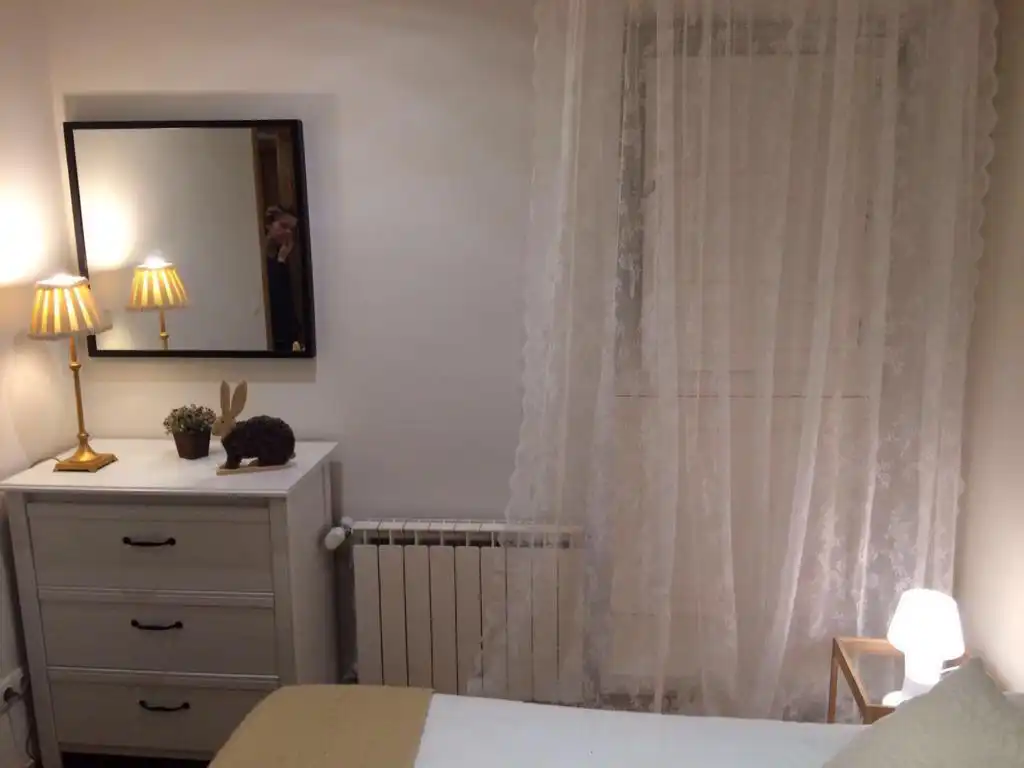 Habitación de Piso de alquiler en Ferrol con Calefacción, Amueblado y Horno