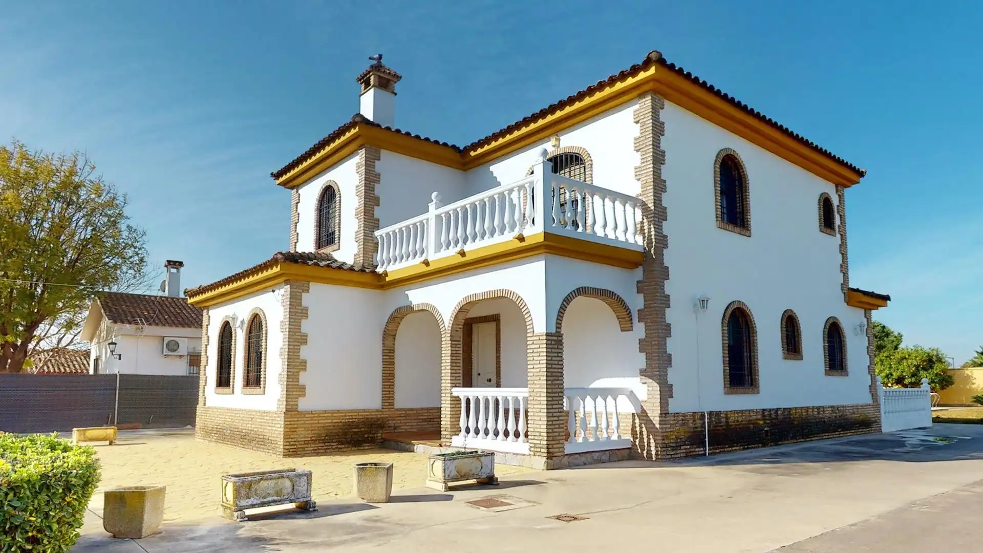 Villa con piscina in vendita a Periurbano Oeste - Sierra