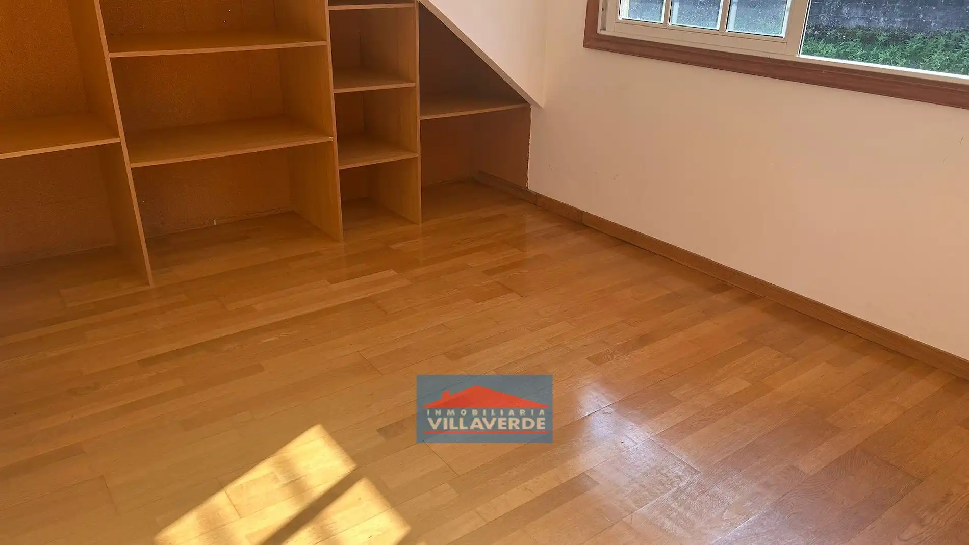 Dormitori de Casa o xalet en venda en Cangas 