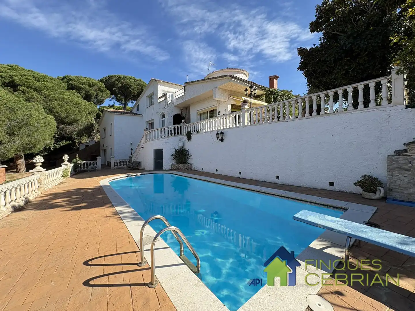 Piscina de Casa o chalet en venta en Alella con Calefacción, Terraza y Trastero