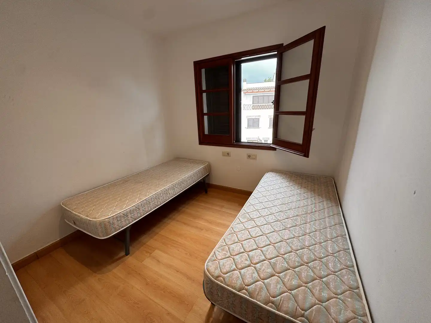 Bedroom of Apartments for rent in Castell d'Aro, Platja d'Aro i s'Agaró  with Swimming Pool, Oven and Microwave