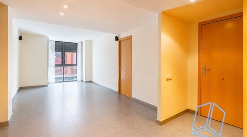 Foto 4 de Piso en venta en Carrer del Dos de Maig, El Camp de l'Arpa del Clot, Barcelona Capital