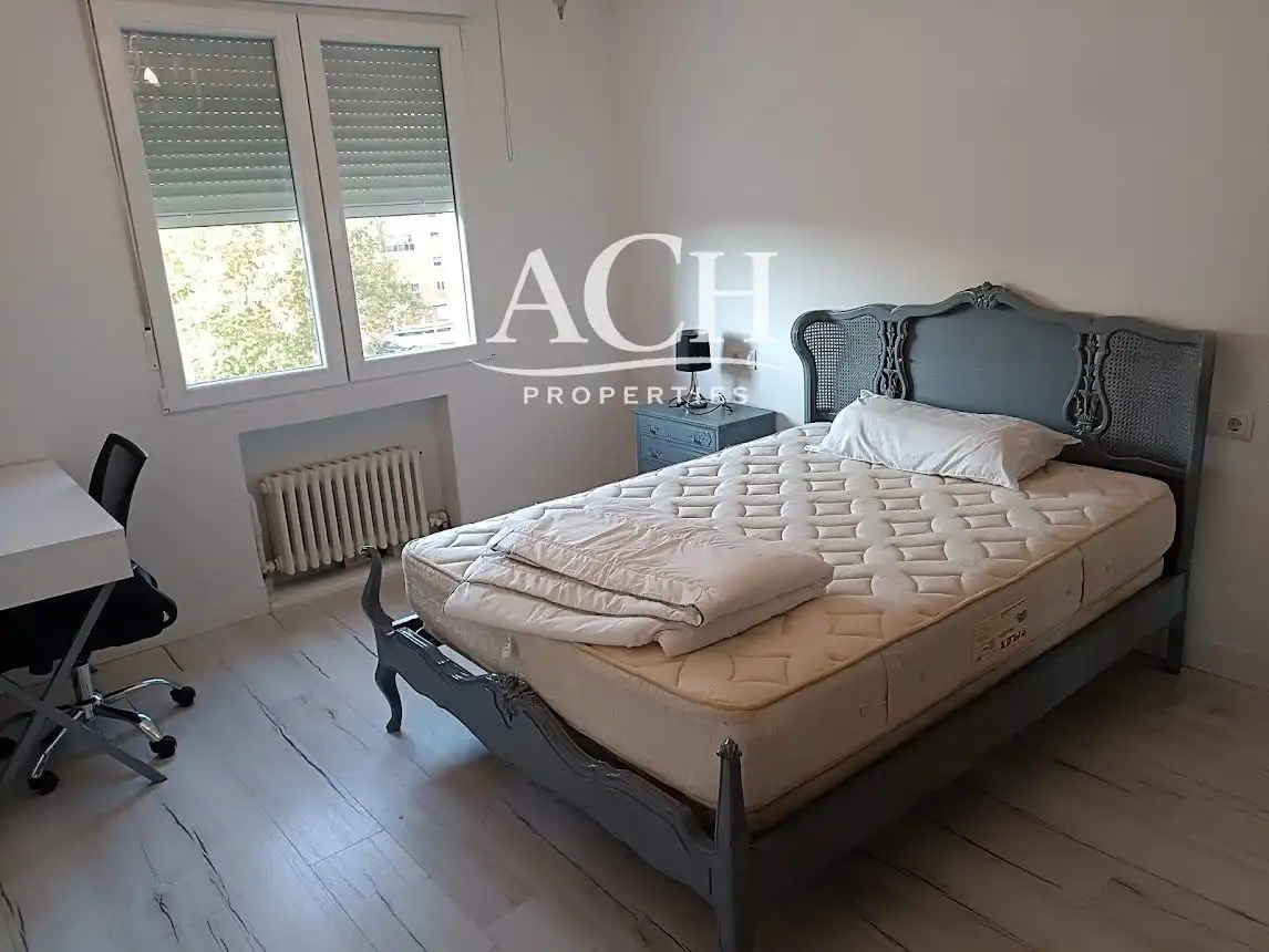 Bedroom of Flat for rent in Bilbao   with Terrace, Furnished and Washing machine