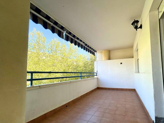 Piso en Venta en Los Jardines de Marbella - La Ermita