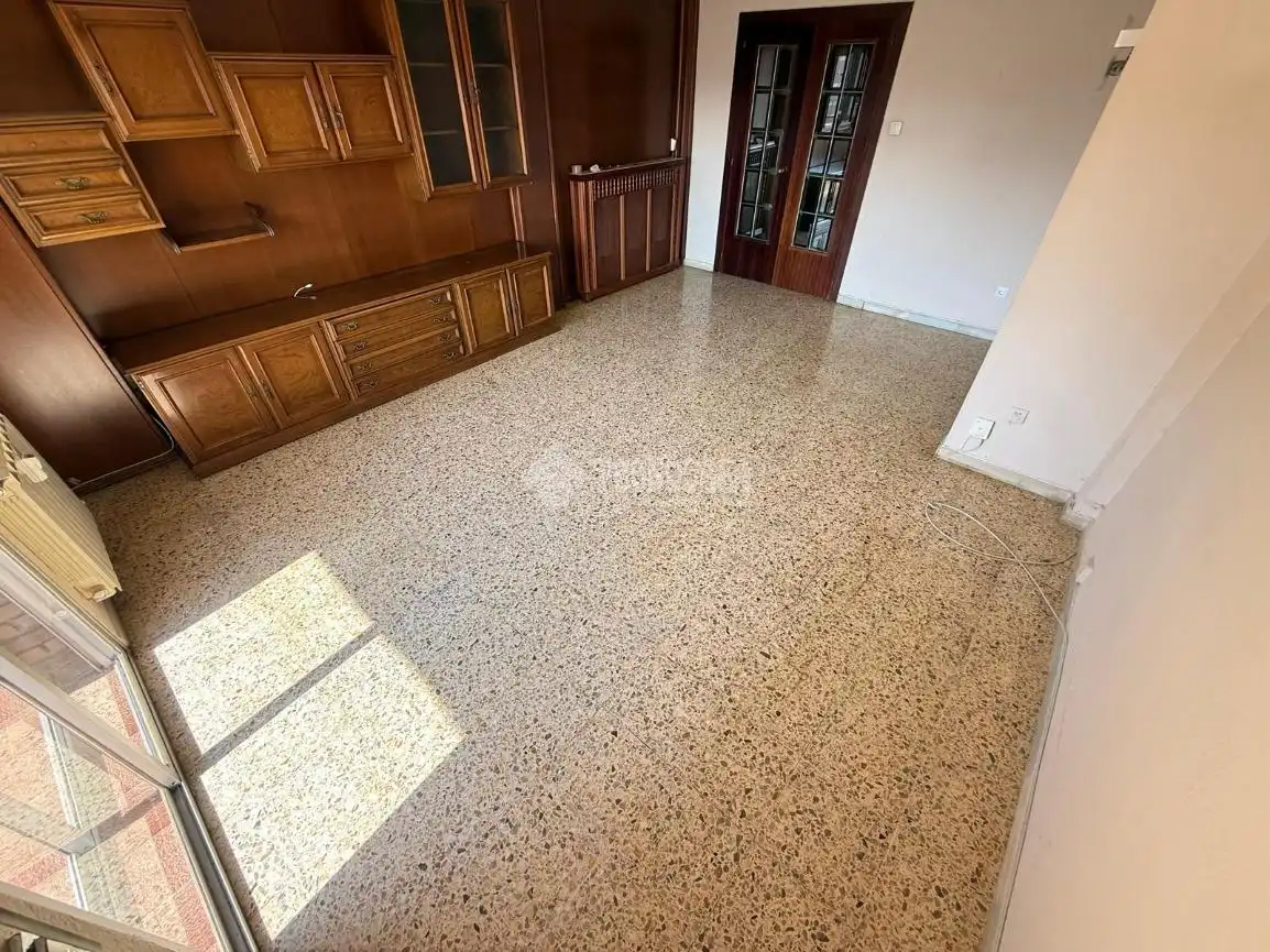 Piso en venta en Zaragoza con Calefacción y Balcón